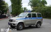 В Саяногорске из патрульных машин кричат о мошенниках