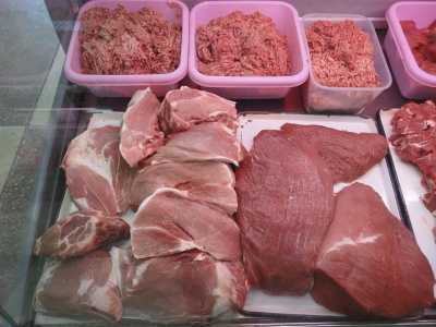 В черногорском магазине нашли мясо неизвестного происхождения