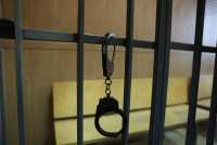 Симулировал плохой слух: житель Хакасии устроил дебош в зале суда