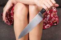 Жительницу Хакасии будут судить за пьяную разборку с ножом