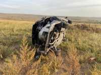 Обгонял по обочине: водитель перевернувшейся иномарки погиб в Хакасии