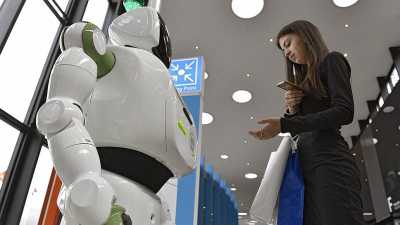 В РФ к 2030 году автоматизация отнимет у людей шестую часть работы