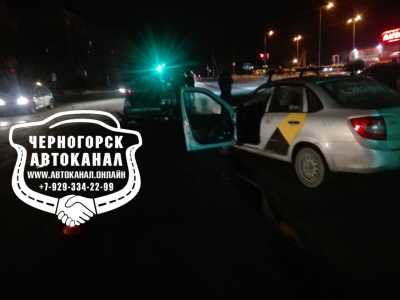В ДТП с автомобилем Яндекс.Такси пострадали двое