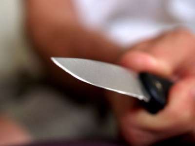 Житель Хакасии, ранивший мужчину, признался, что носит с собой нож &quot;резать яблоки в такси&quot;