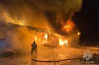 Жилые дома и автомобили горели в Хакасии