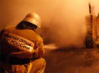 В Хакасии пожарные два часа тушили сено