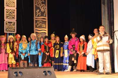 В Хакасии наградили победителей республиканского молодёжного фестиваля-конкурса «Ине тiлi»
