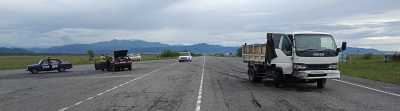 В Хакасии ВАЗ и грузовик не смогли разъехаться на трассе