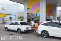 Цены на бензин в Хакасии затаились