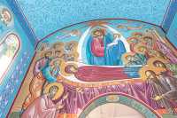 Успение Пресвятой Богородицы. Роспись западной стены Владимирского храма в Абакане
