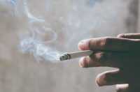 Курящие жители Хакасии тратят на сигареты 352 рубля в месяц