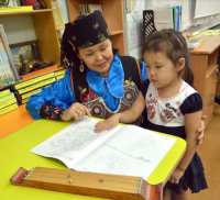 В Алтайском районе начнут изучать хакасский в языковом центре