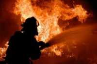 В Хакасии пожарным пришлось тушить нежилой дом