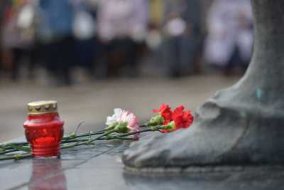 В Абакане прошел траурный митинг, посвященный памяти жертв политических репрессий