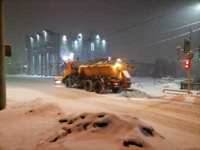 Зима уходить не торопится: снегопад засыпал Хакасию