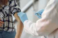 В Хакасии доля заболевших, прошедших полный курс вакцинации от COVID-19 - 4,8 %