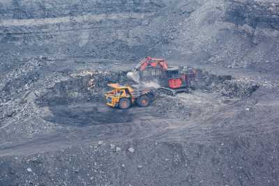 «Русский Уголь» Гуцериева дарит благотворительный уголь