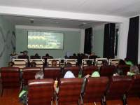Осужденные Хакасии смотрят фильмы  в своем кинотеатре