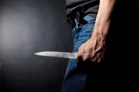 Тувинцы с кухонным ножом напали на жителя Кузбасса на стоянке в Абакане