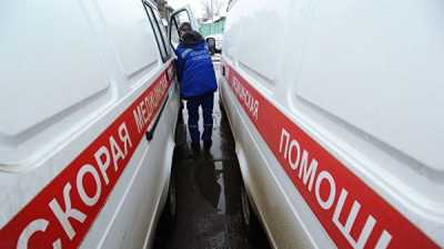 В Барнауле с трапа самолета упали шесть человек