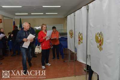 Избирательные участки открылись по всей Хакасии