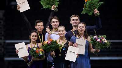 Российские фигуристы заняли весь пьедестал юниорского Гран-при