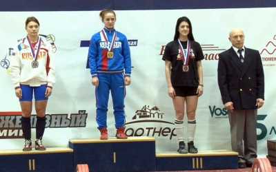 Спортсменка из Хакасии выиграла золото на первенстве России по пауэрлифтингу