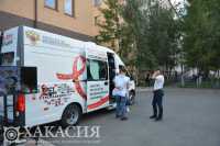 Сотни жителей Хакасии сдали тест на ВИЧ