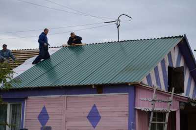 В малых селах Хакасии отремонтировали кровли домов