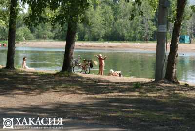 На популярных озерах Хакасии проверят качество воды