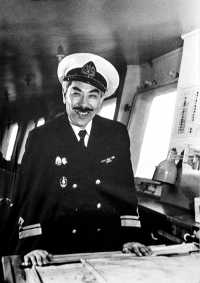 Бронислав Майнагашев. «Начальник моря», как его уважительно звали полярники, был не только образцовым капитаном дальнего плавания, но и на редкость обаятельным человеком. 