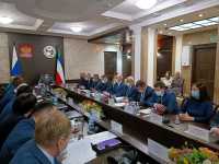 На заседании правительства Хакасии обсудили меры поддержки экономики и граждан