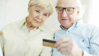 Может ли пенсионер оформить кредитную карту и на каких условиях