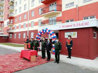 Четыре многоквартирных дома для военнослужащих построили в Хакасии