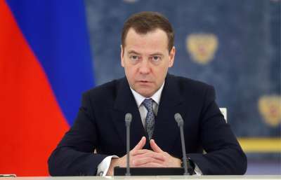 Владимир Путин предложил Дмитрию Медведеву остаться на своем посту