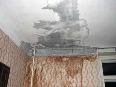 В  черногорском доме   остановили потоп и включили электричество