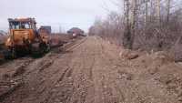 В Усть-Абаканском районе ремонтируют дороги в режиме ЧС