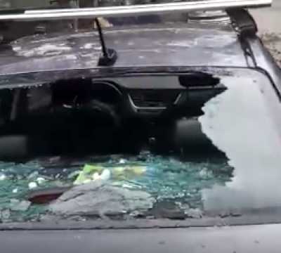 В Черемушках град разбил стекла машин