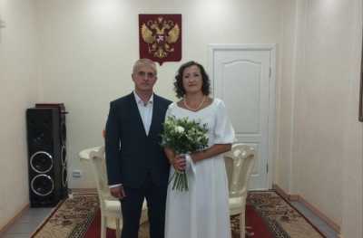 Кого в Хакасии поздравляли с серебряной свадьбой