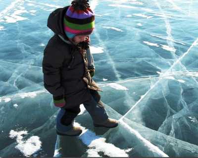 Лёд на водоемах Хакасии расставил ловушки