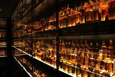 Компания Vin Vikup оценит ваш коллекционный алкоголь в онлайн-режиме