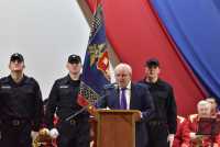 Слова поздравления сотрудникам органов внутренних дел от главы Республики Хакасия В.М. Зимина