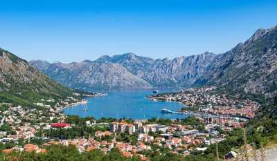 Россиян пустят в Черногорию без ПЦР-тестов и виз