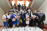 Лучшие учителя Хакасии получили правительственные награды