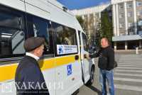 Пожилых сельчан в Хакасии будут возить в поликлиники на новых авто