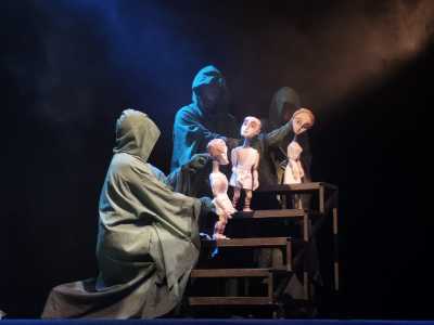 Зрители театра кукол «Сказка» оценили комедию «Сон в летнюю ночь»