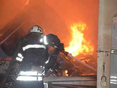Цех металлообработки горел в столице Хакасии
