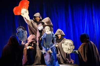 Театр кукол «Сказка» приглашает на спектакль «Мария Стюарт»