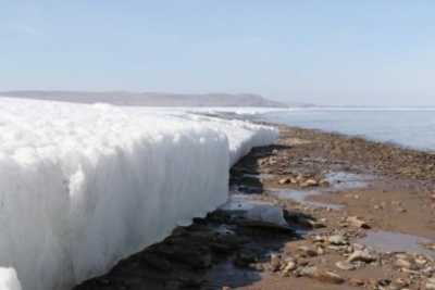 Река Абакан освобождается ото льда раньше обычного