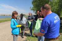 Спасали от мусора: сотрудники МЧС навели чистоту на Калининском карьере